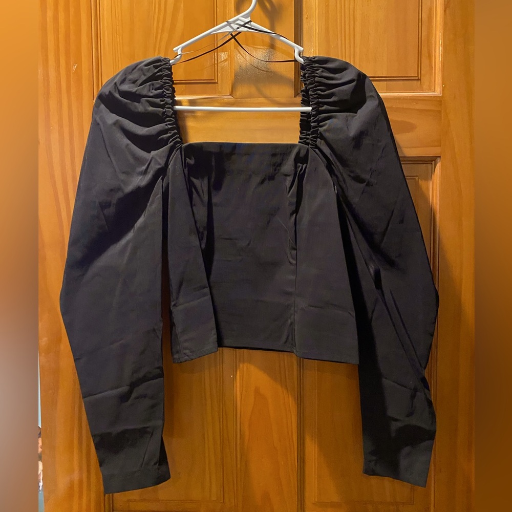 Levi’s Women’s Black Crop Blouse - Small